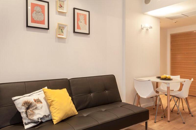 Apartments City Center Wroclaw - Parking Wliczony W Cene Dış mekan fotoğraf